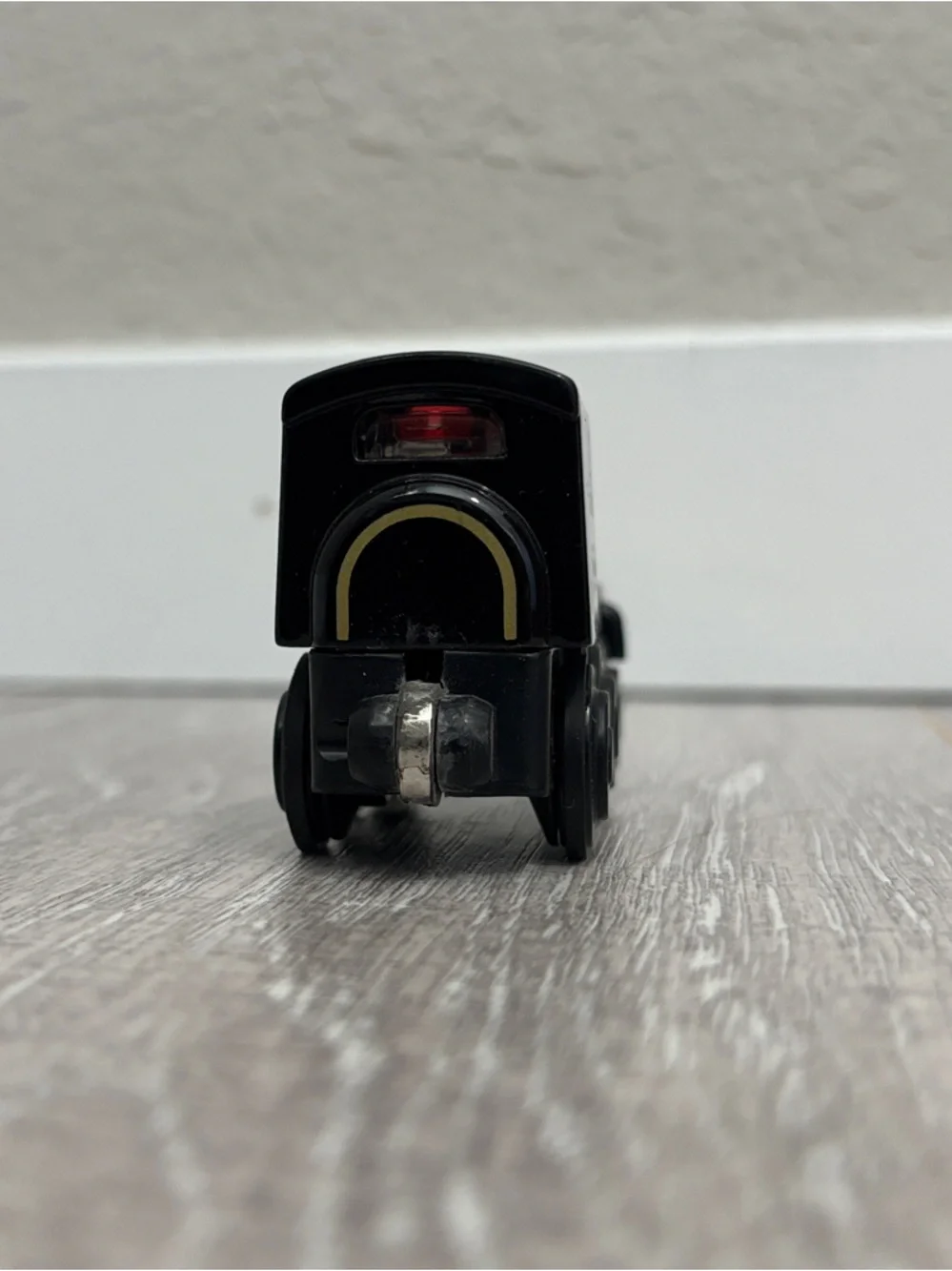 The Mogul - Battery Powered Engine by Lionel - Works!